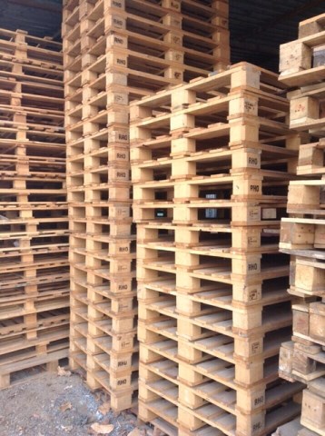 Pallet gỗ